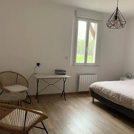 Gite, Maison Entiere Avec Billard Et Bel Espace De Vie La Grange Blicourt